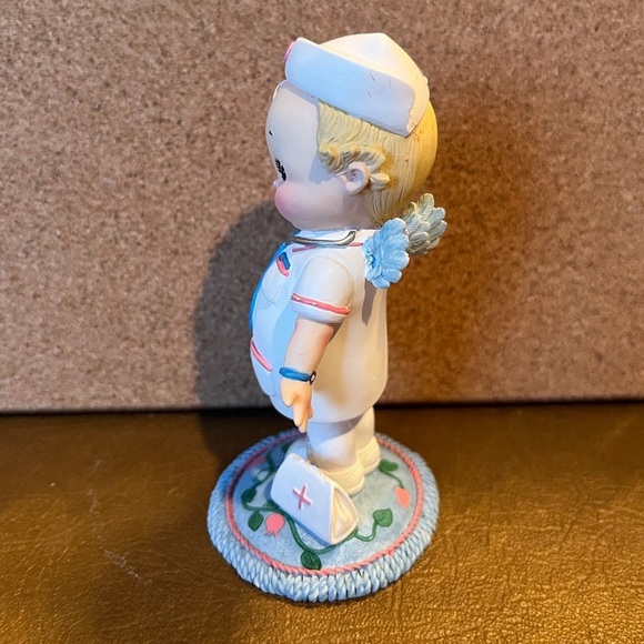 Nurse Figurine, Angel of Mercy from the Healing Hearts Collection - Picture 3 of 10